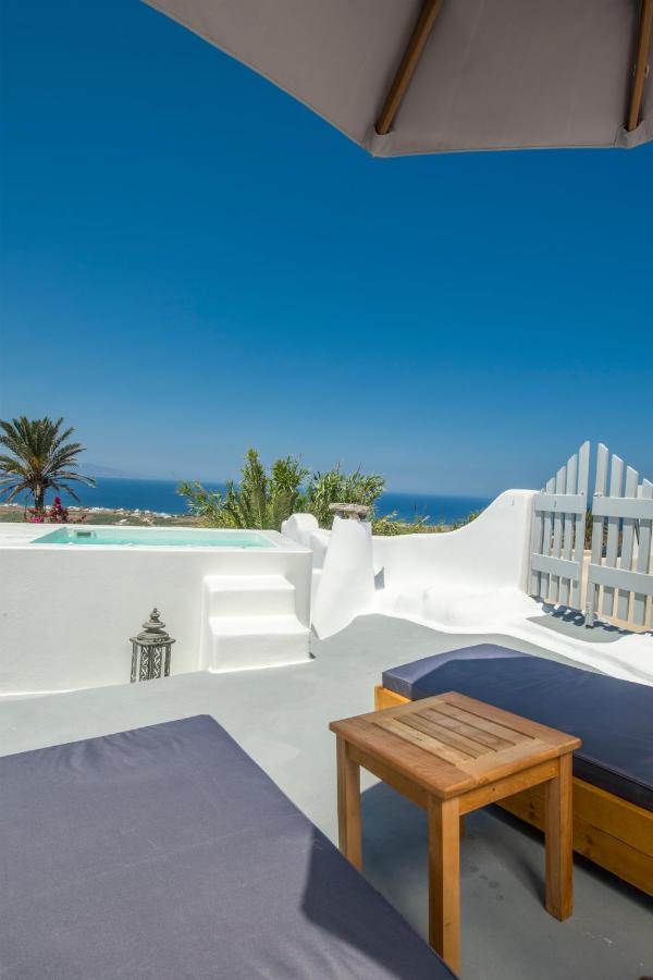 Aqua Serenity Luxury Suites Santorini Foinikia  Exterior photo